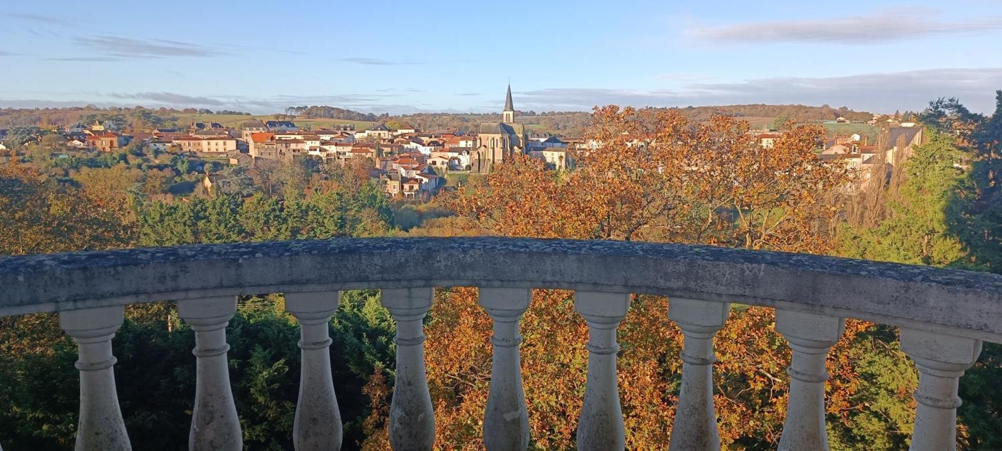 Gite De Charme Atypique Vue Panoramique Montrevault Kültér fotó