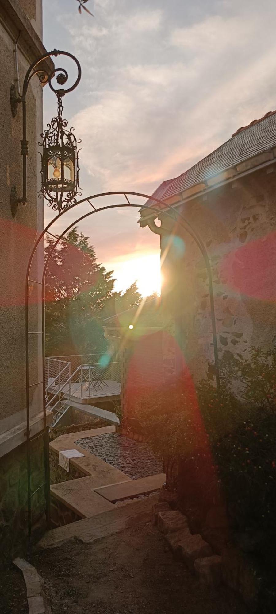 Gite De Charme Atypique Vue Panoramique Montrevault Kültér fotó